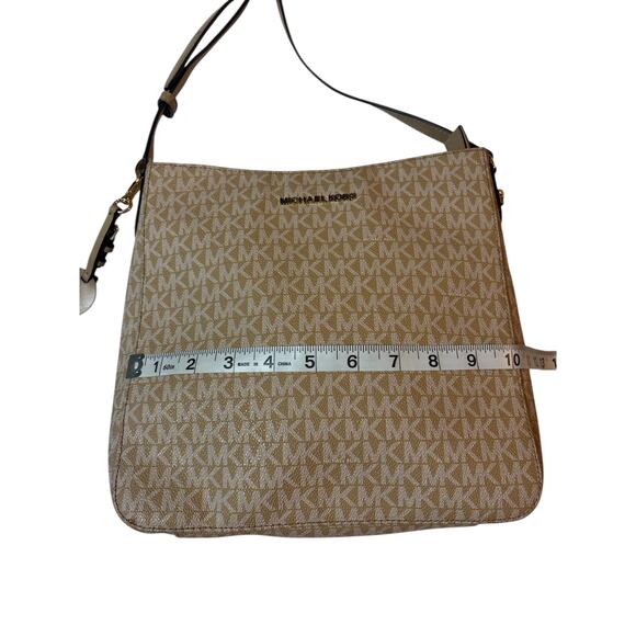 Michael Kors Jet Set Travel Large Logo Messenger - Tan - Picture 8 of 10